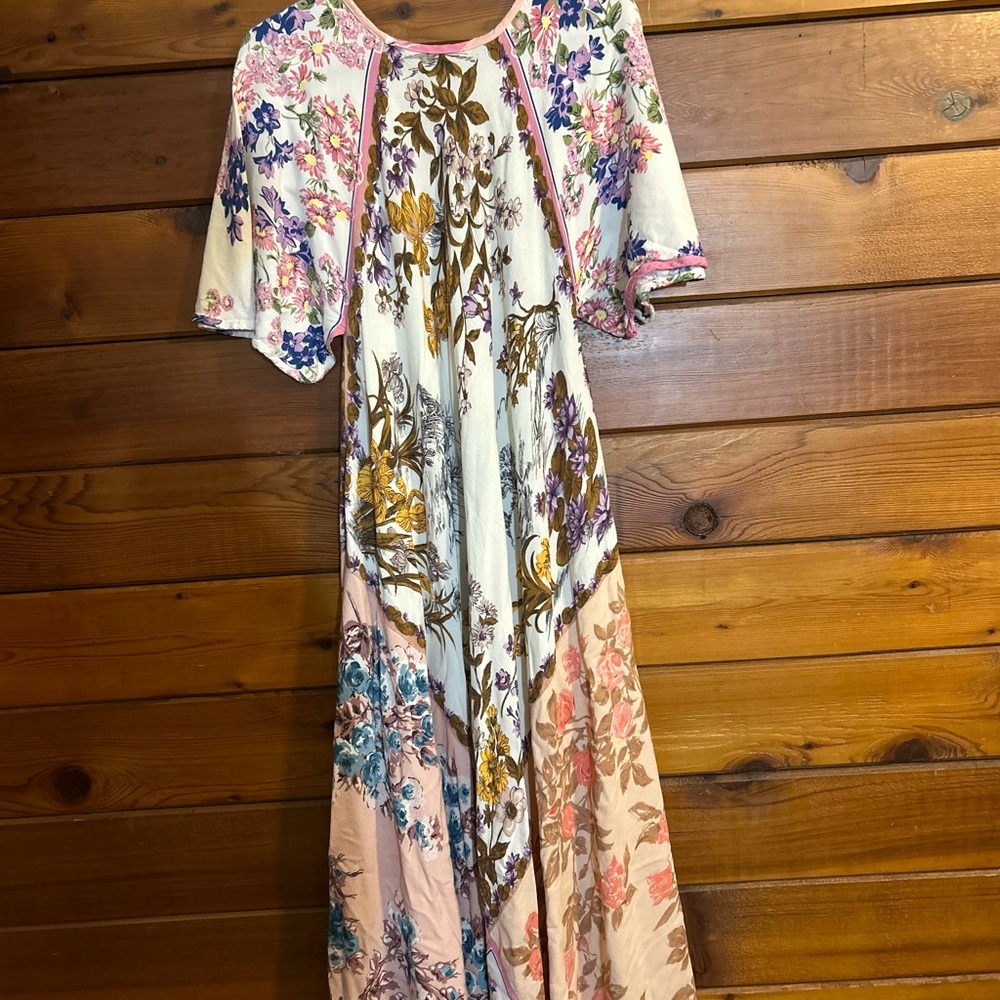 Floral Maxi Dress with Multicolor Design